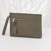 Clutch/ Pouch Louis Vuitton Takeoff Aerogram (Nâu xám)