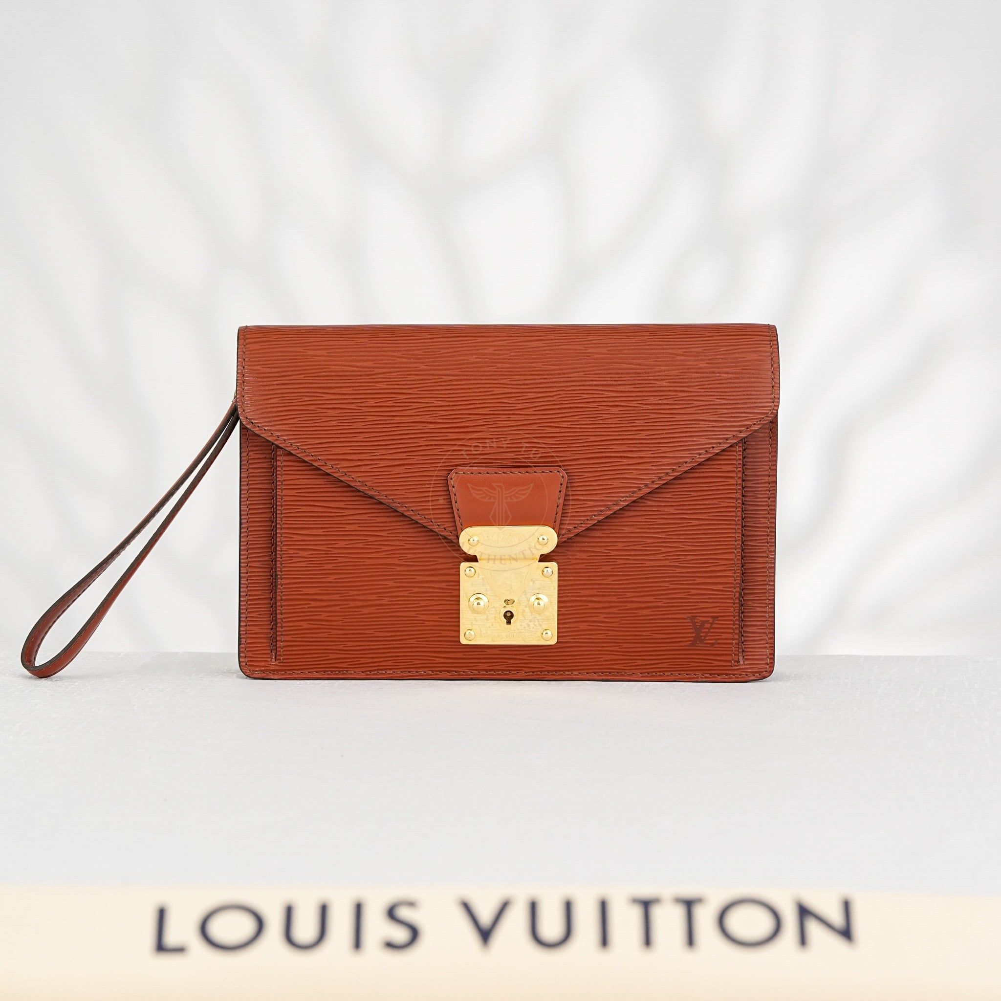 Clutch Louis Vuitton Sellier Dragonne – Epi Leather Brown size 26