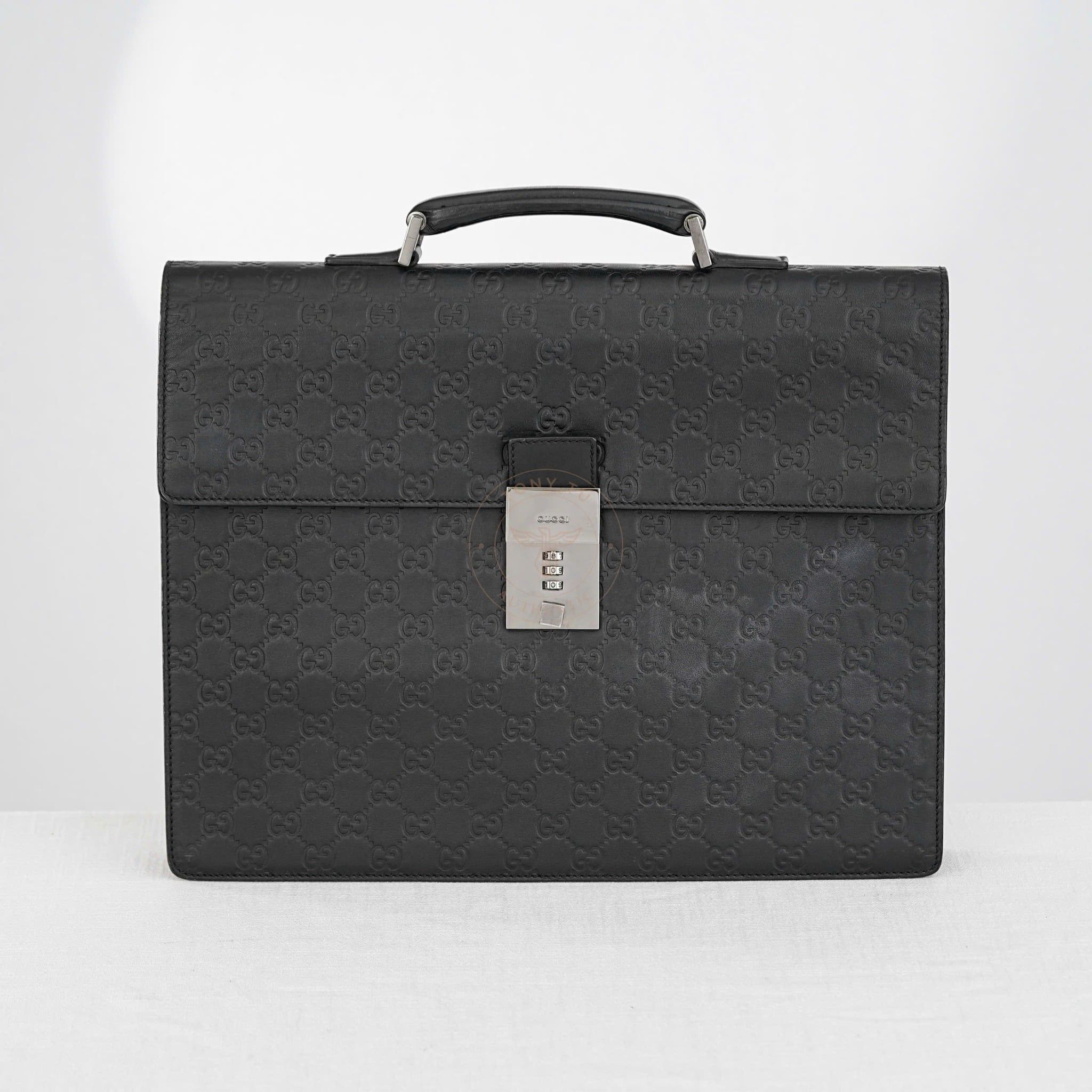 Cặp tài liệu Gucci Signature “GG” Supreme Monogram Calfskin