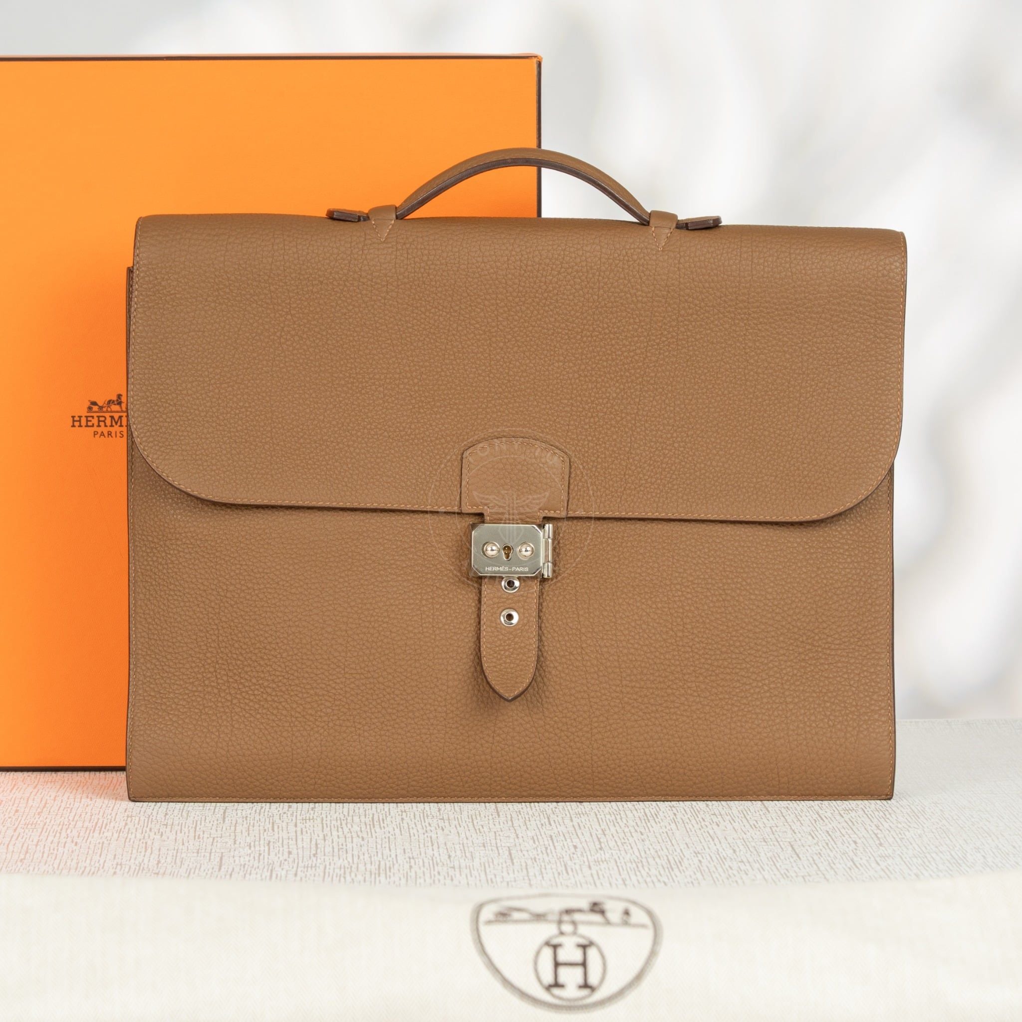 Cặp tài liệu Hermès Sac à Dépêches Taupe Togo size 39