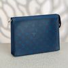 Clutch Louis Vuitton Voyage Monogram Racing Blue size 27