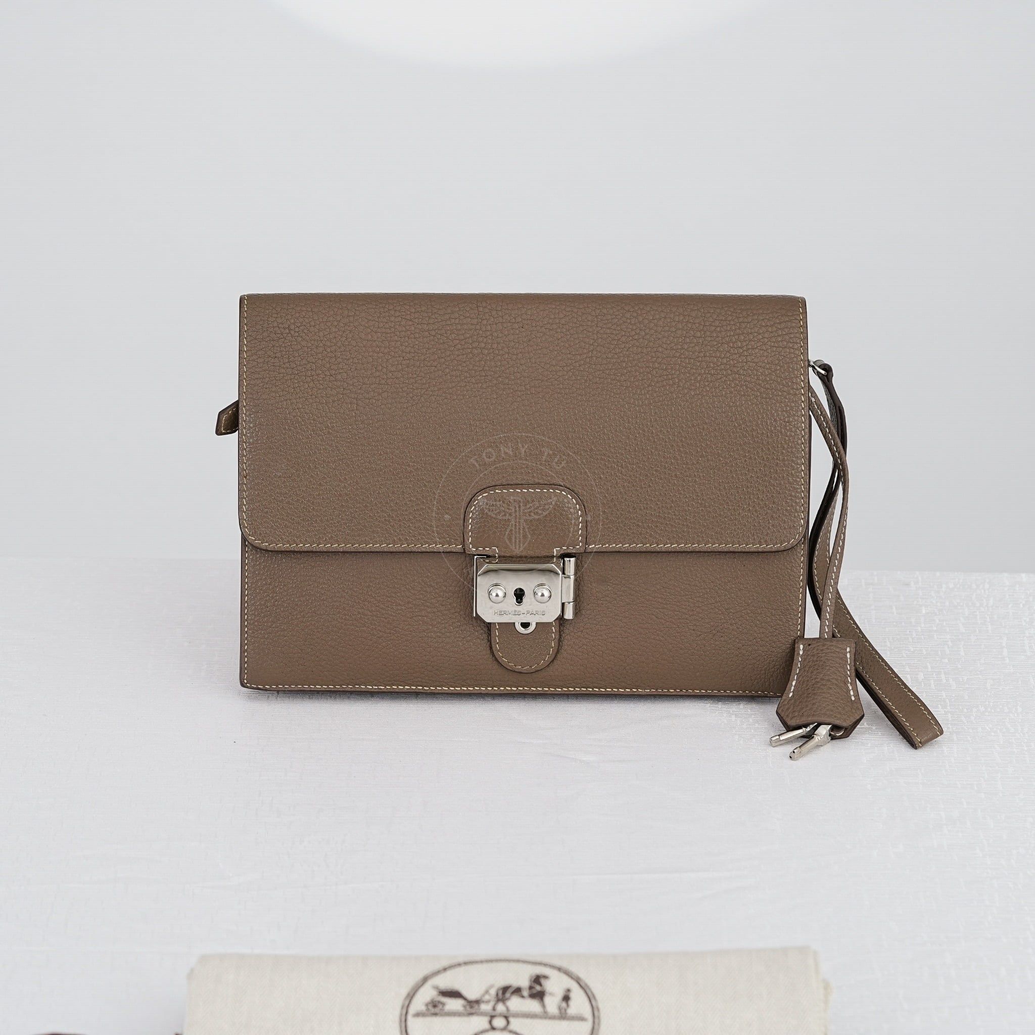 Clutch Hermès Sac à Dépêches Bordeaux Cowhide size 23