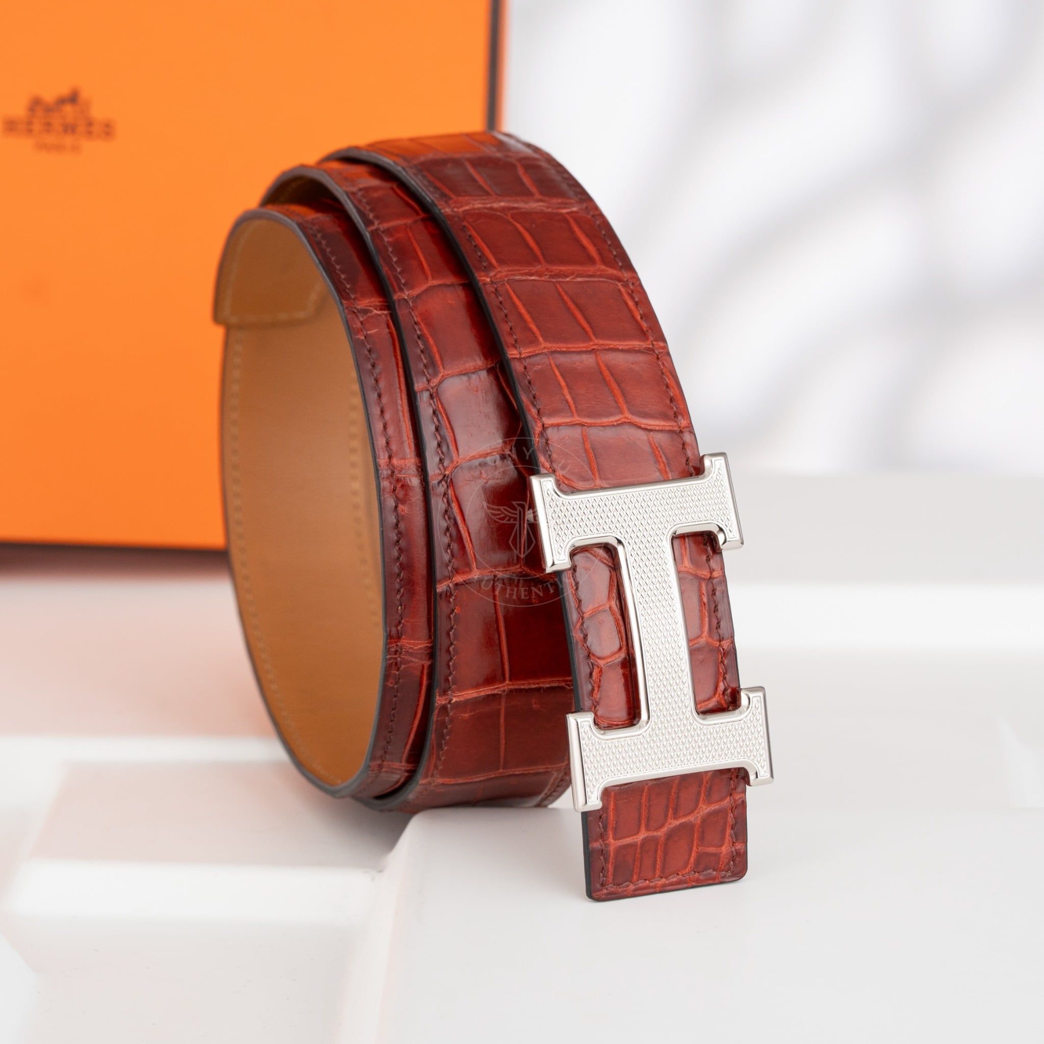 Thắt lưng Hermès H Guillochée Rouge Crocodile (Nâu đỏ) size 90