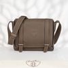 Túi đeo Hermès Steve Caporal Taupe Togo size 27