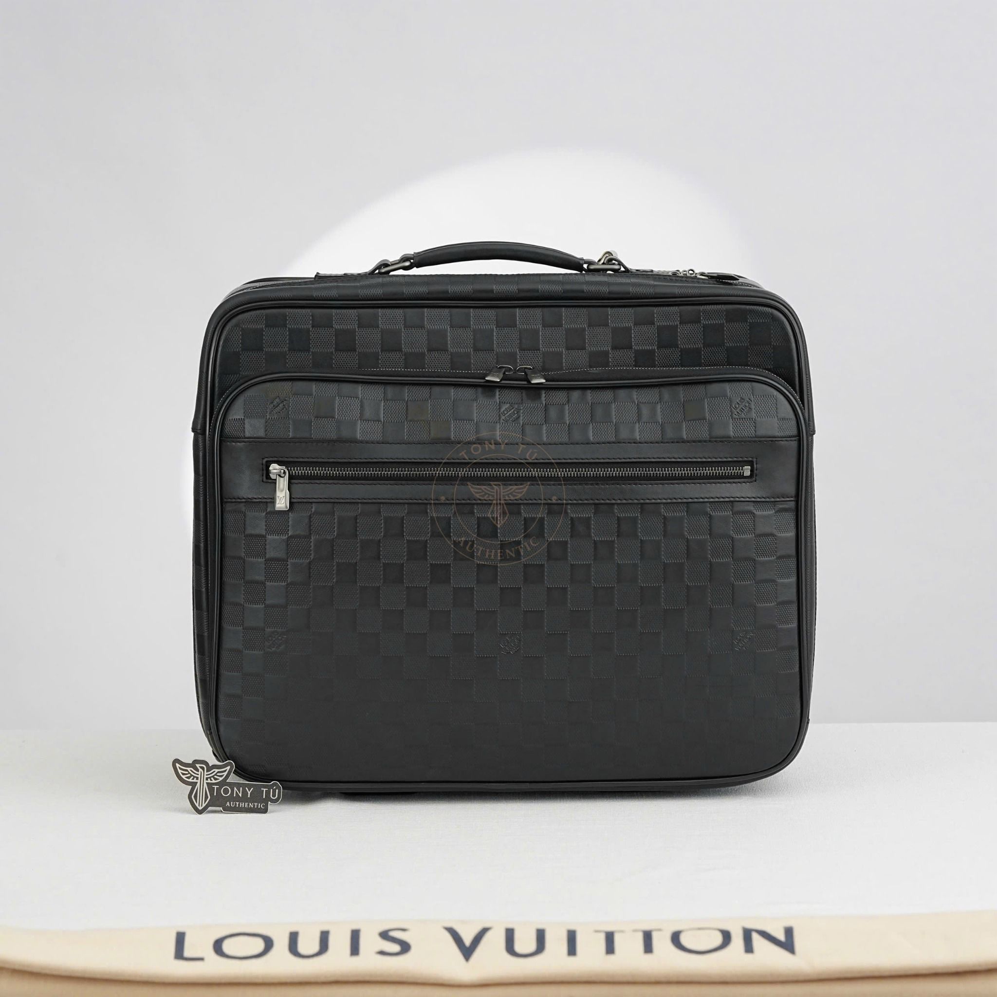 Vali Louis Vuitton Pilot Case Infini size 45