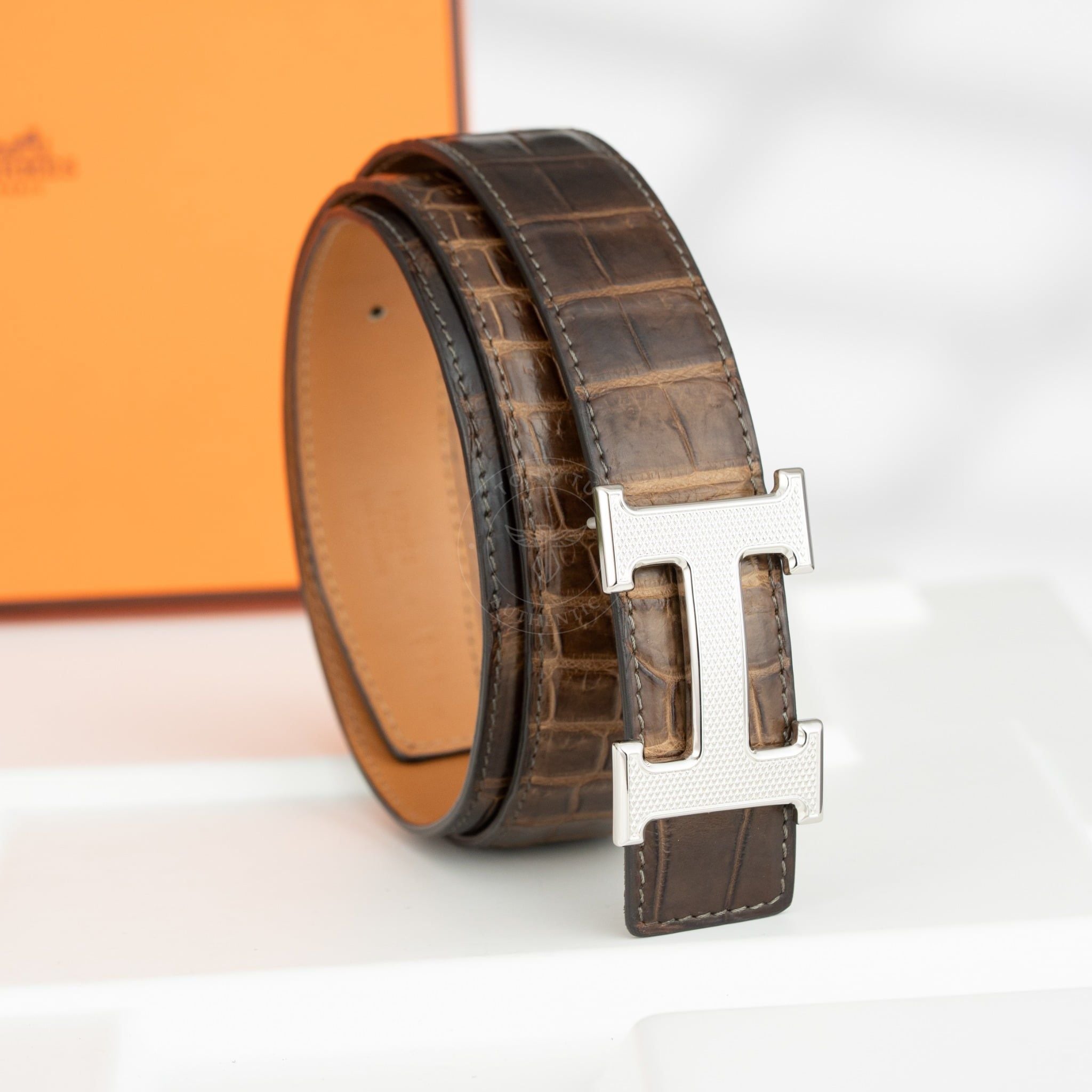 Thắt lưng Hermès H Guillochée  Brown Crocodile (Size 90–95)