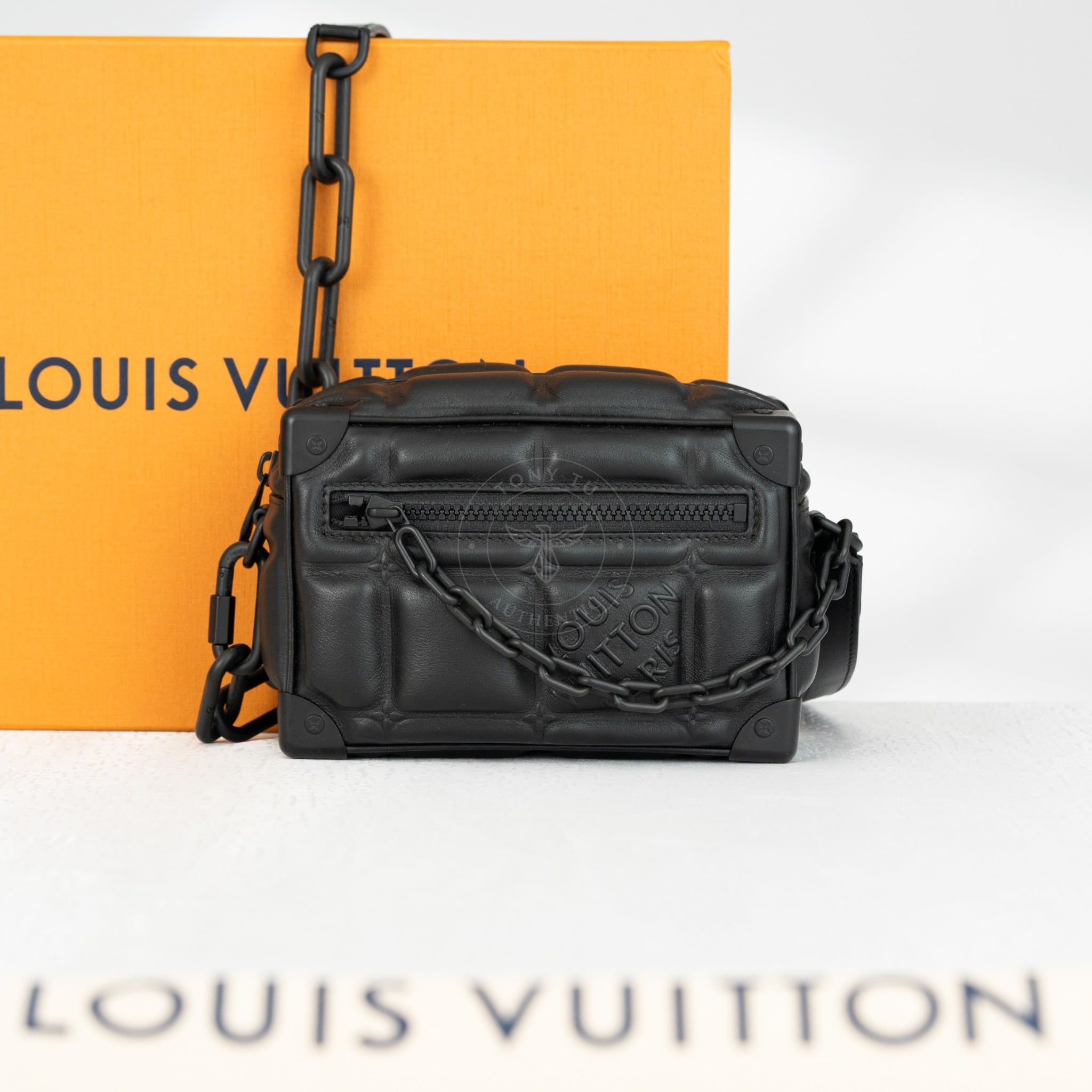 Túi đeo Louis Vuitton Mini Soft Trunk Calf (New SS, Code chip)