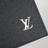 Clutch Louis Vuitton Voyage MM Noir Taiga (New SS)