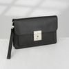 Clutch Louis Vuitton Belaia Noir Epi Size 24
