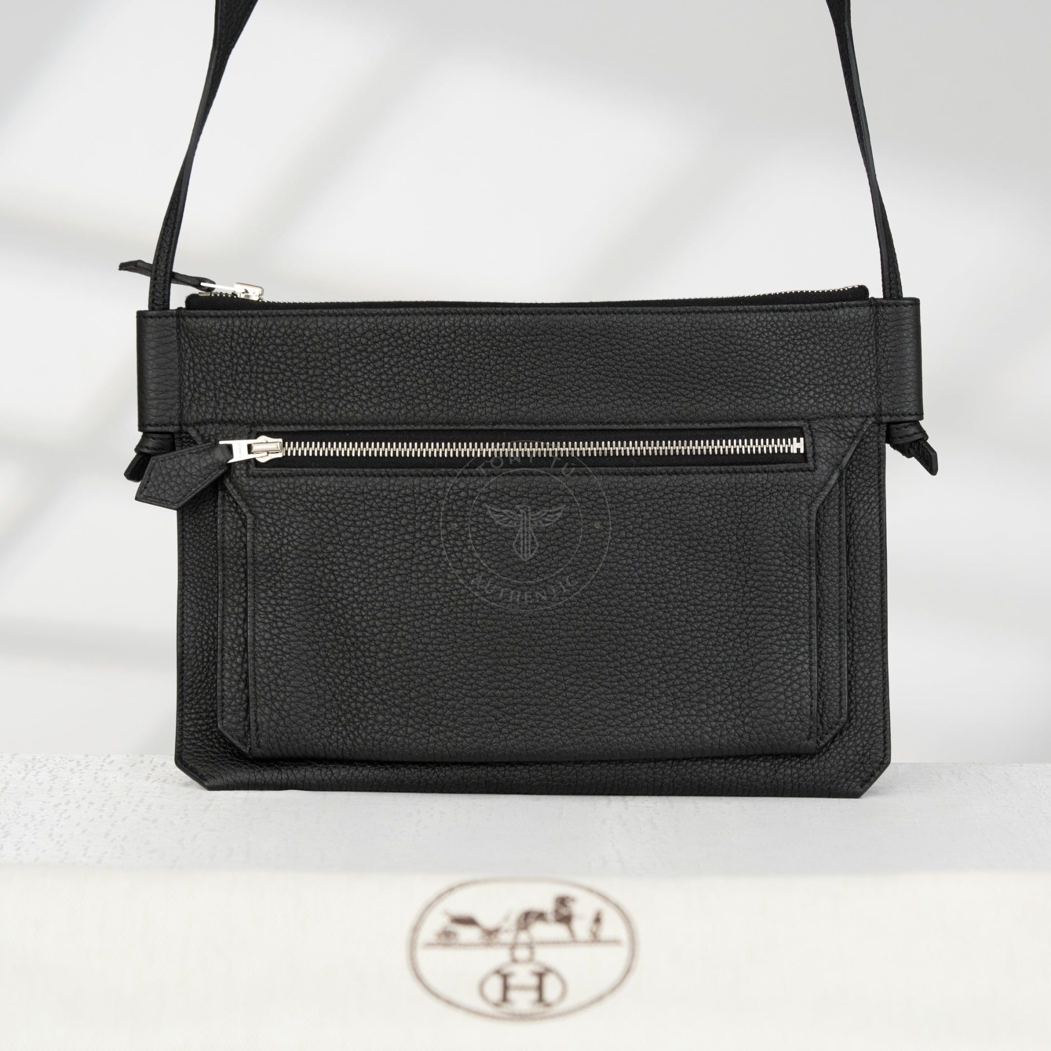 Túi đeo Hermès Ultrapla 29 Noir Togo size 29