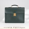 Cặp tài liệu Louis Vuitton Neo Robusto Pine Green Taiga (Xanh Thông) Size 40