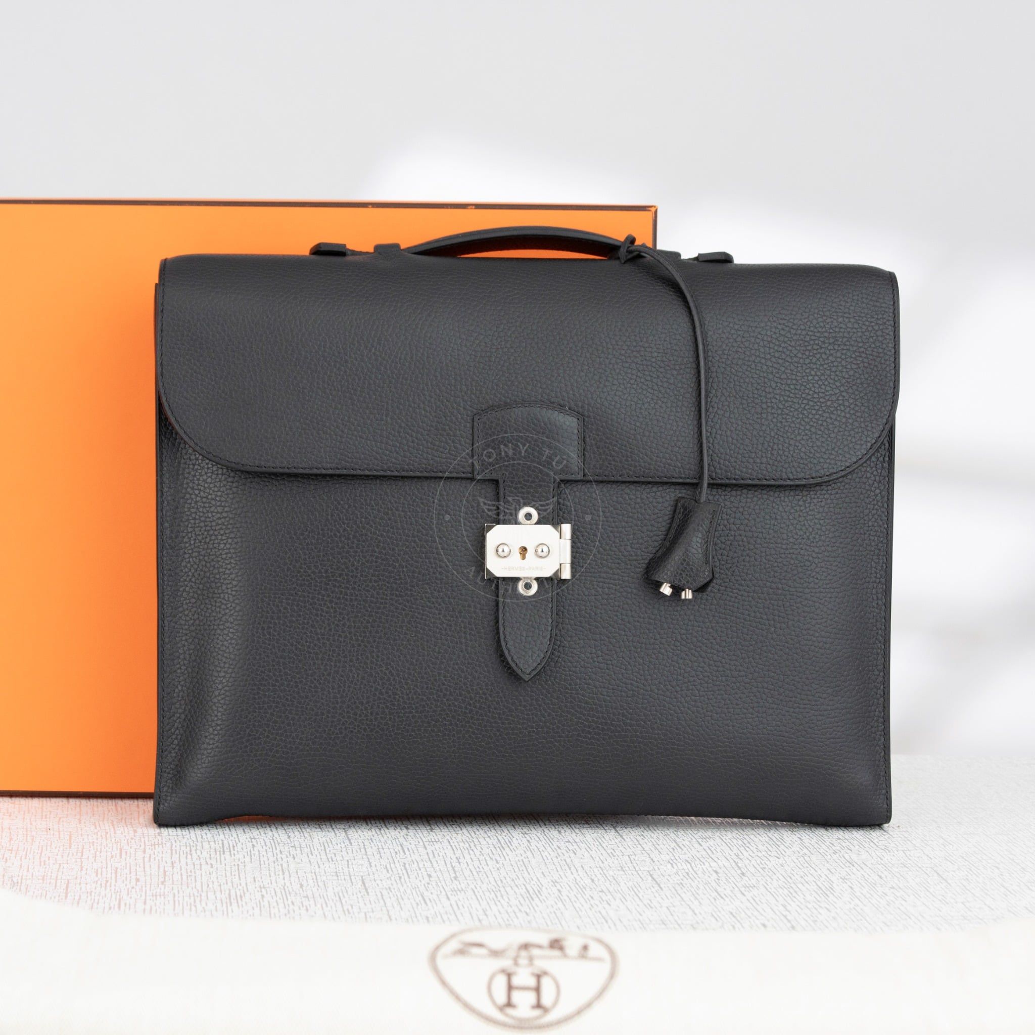 Cặp tài liệu Hermès Sac à Dépêches Light Noir Clemence size 37