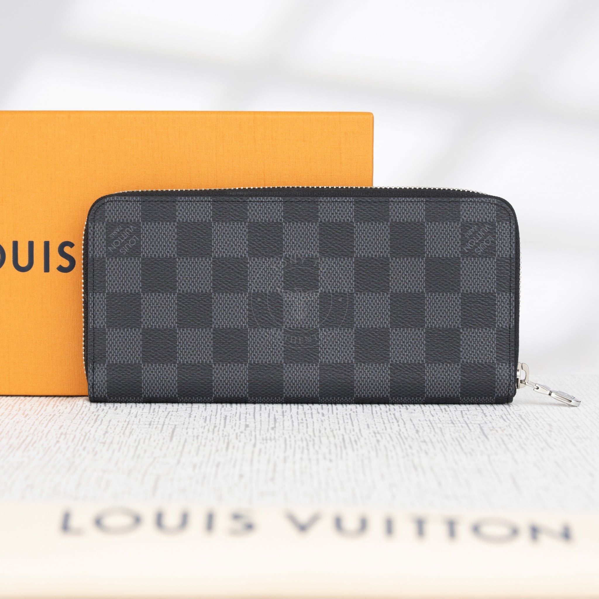 Ví Louis Vuitton Pochette Zip Damier Graphite