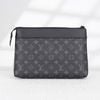 Clutch Louis Vuitton Souple Voyage Monogram Eclipse