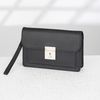 Clutch Louis Vuitton Belaia Noir Taiga size 24