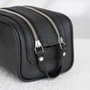 Clutch Louis Vuitton Dopp Kit Noir Taiga size 20