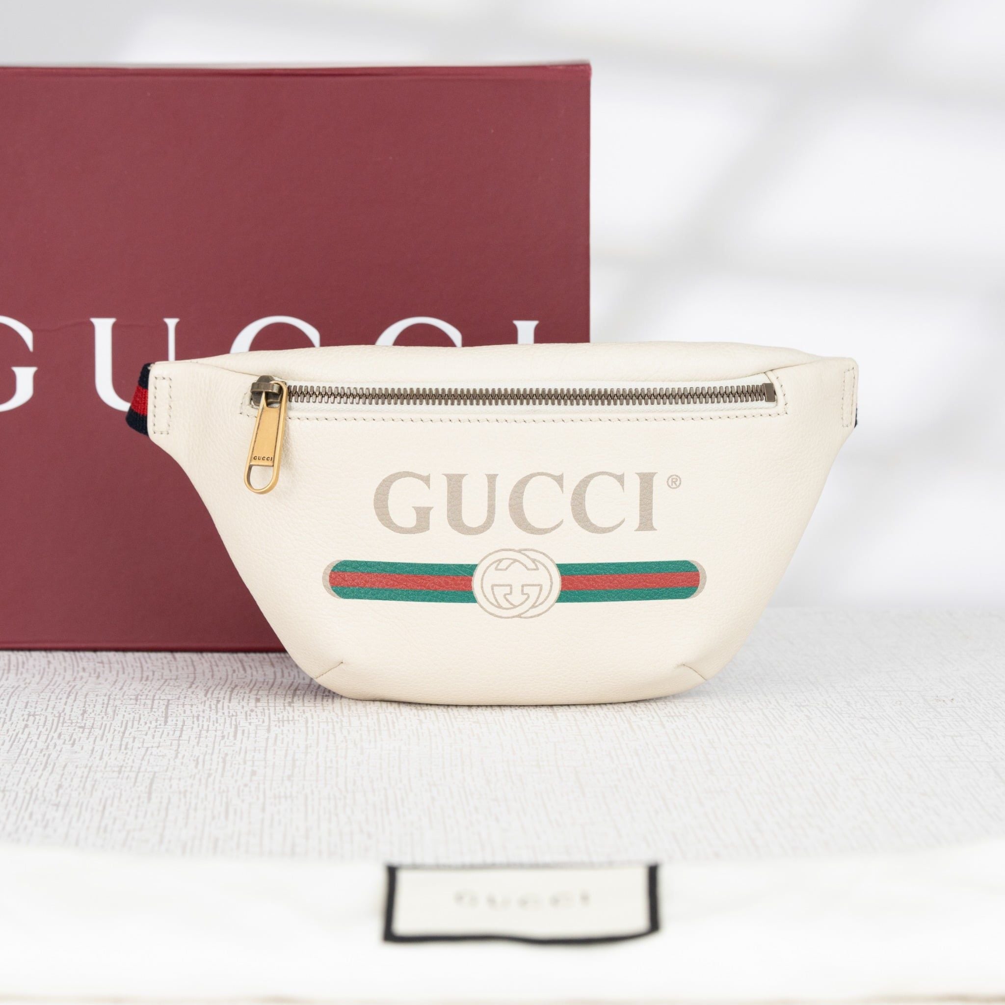 Túi đeo Gucci Print Belt Bag Vintage Logo White Small