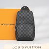 Túi đeo Louis Vuitton Avenue Sling Onyx Infini size 30