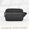 Túi đeo Louis Vuitton Outdoor Noir Taiga size 21