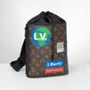 Túi đeo Louis Vuitton Monogram Logo Story Chalk Sling Limited Edition size 24