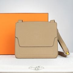 Túi Hermes Mali-Selle PM Veau Beige Togo size 28