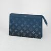 Túi đeo Louis Vuitton Gaston Monogram Blue Gradient size 22 (Limited)