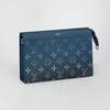 Túi đeo Louis Vuitton Gaston Monogram Blue Gradient size 22 (Limited)