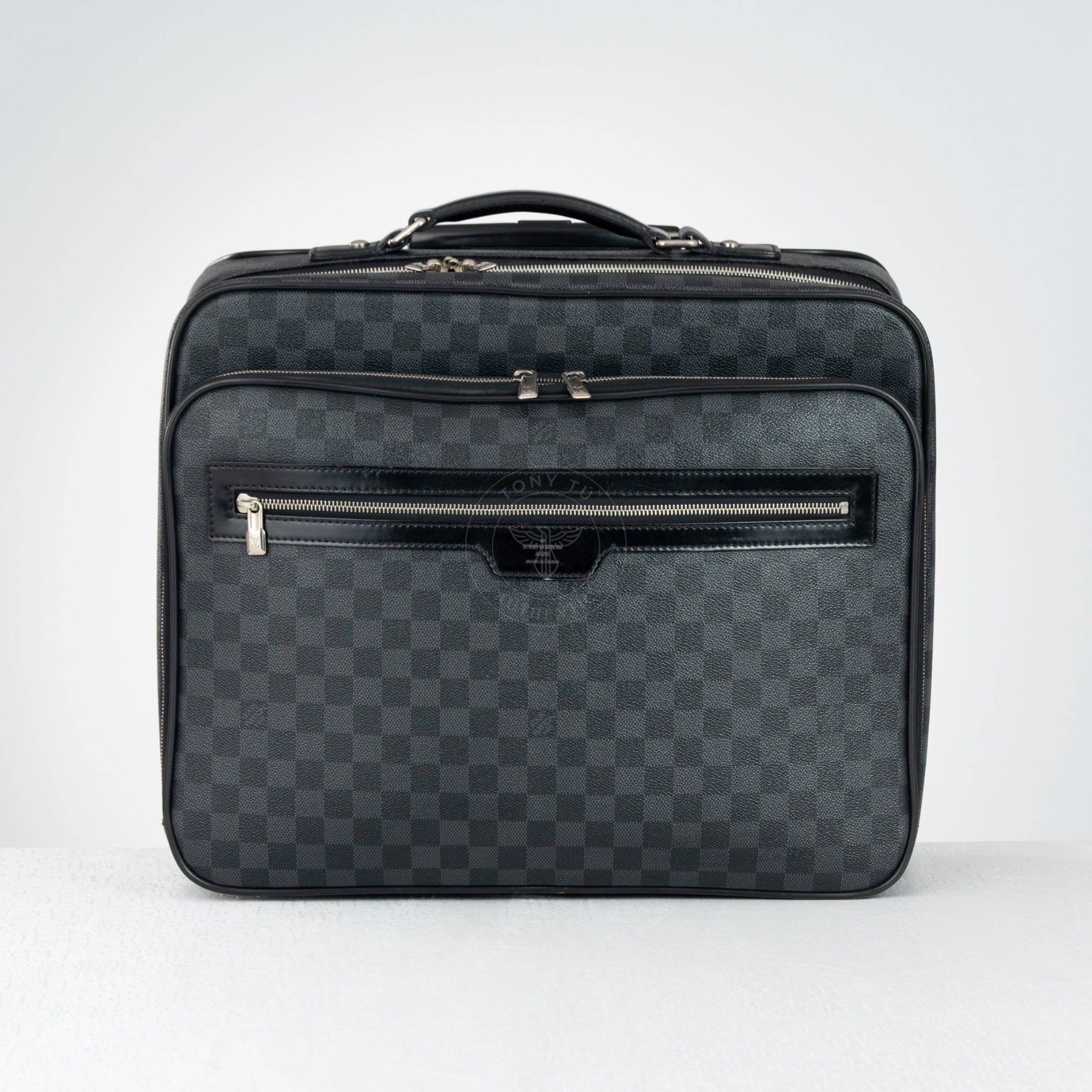 Vali Louis Vuitton Damier Graphite Pilot Case Size 45