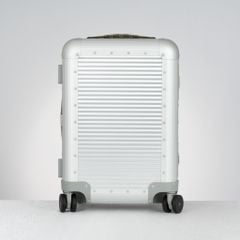 Vali Gucci x FPM Milano Porter GG Supreme Cabin Plus Trolley size 50