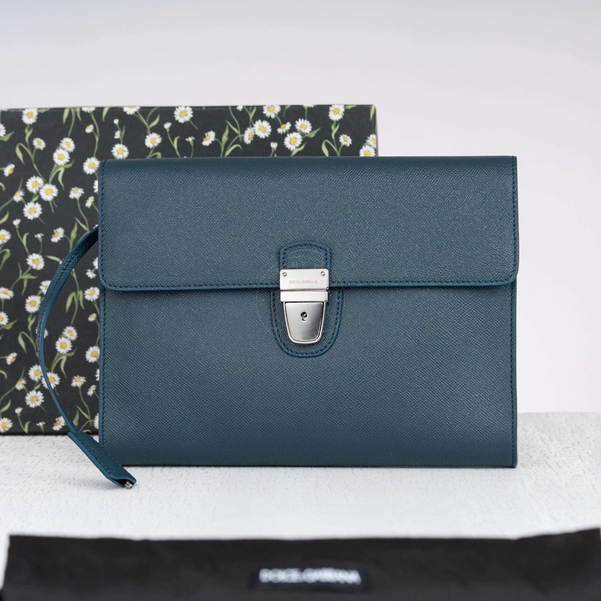 Clutch Dolce & Gabbana Cowhide (Navy) size 30