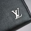 Ví Zippy Louis Vuitton Dragonne Wristlet Noir Taiga size 19