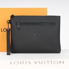 Clutch Louis Vuitton Takeoff Aerogram (Đen) (NEW SS) size 30