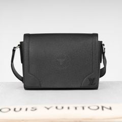 Túi Louis Vuitton New Flap Noir Taiga Messenger Size 28