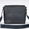 Túi đeo Louis Vuitton Roman PM Messenger Black Taiga size 26