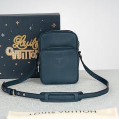 Túi đeo Louis Vuitton Rem Navy Taurillon size 22