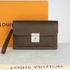 Clutch Louis Vuitton Belaia Brown Taiga size 24