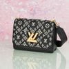 Túi đeo Louis Vuitton Twist MM Monogram Jacquard Black size 23