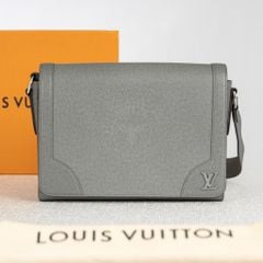 Túi Louis Vuitton New Flap Grey Taiga Messenger Size 28