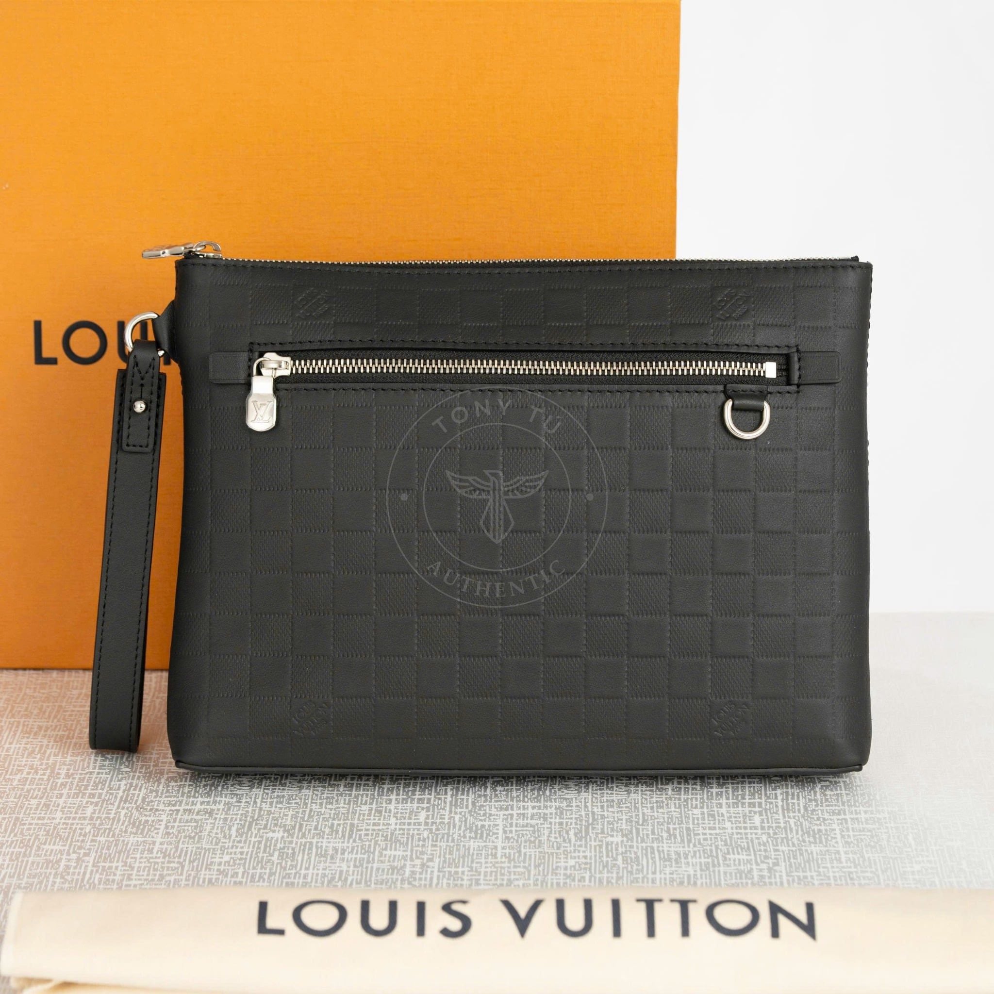Clutch Louis Vuitton Takeoff Pochette Damier Infini size 28 (Code Chip)