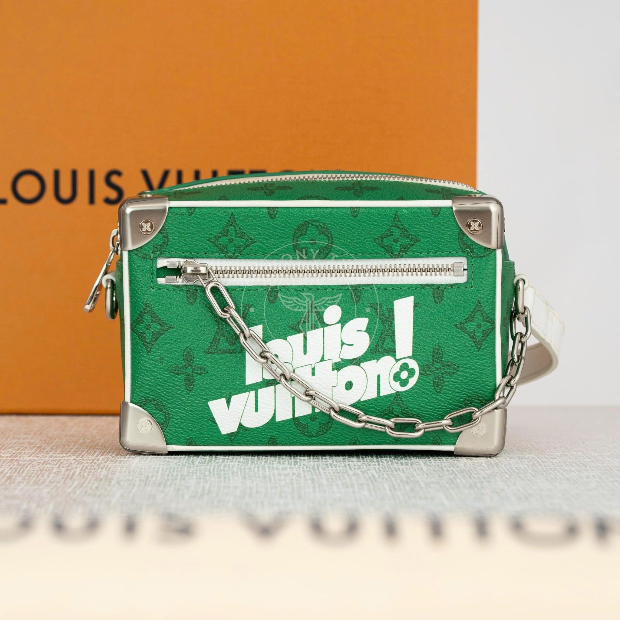 Túi đeo Louis Vuitton Soft Trunk Everyday LV size 18