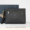 Clutch Louis Vuitton Takeoff Infini (NEW SS) size 28