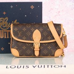 Túi đeo Louis Vuitton Diane PM Monogram Ebene size 24
