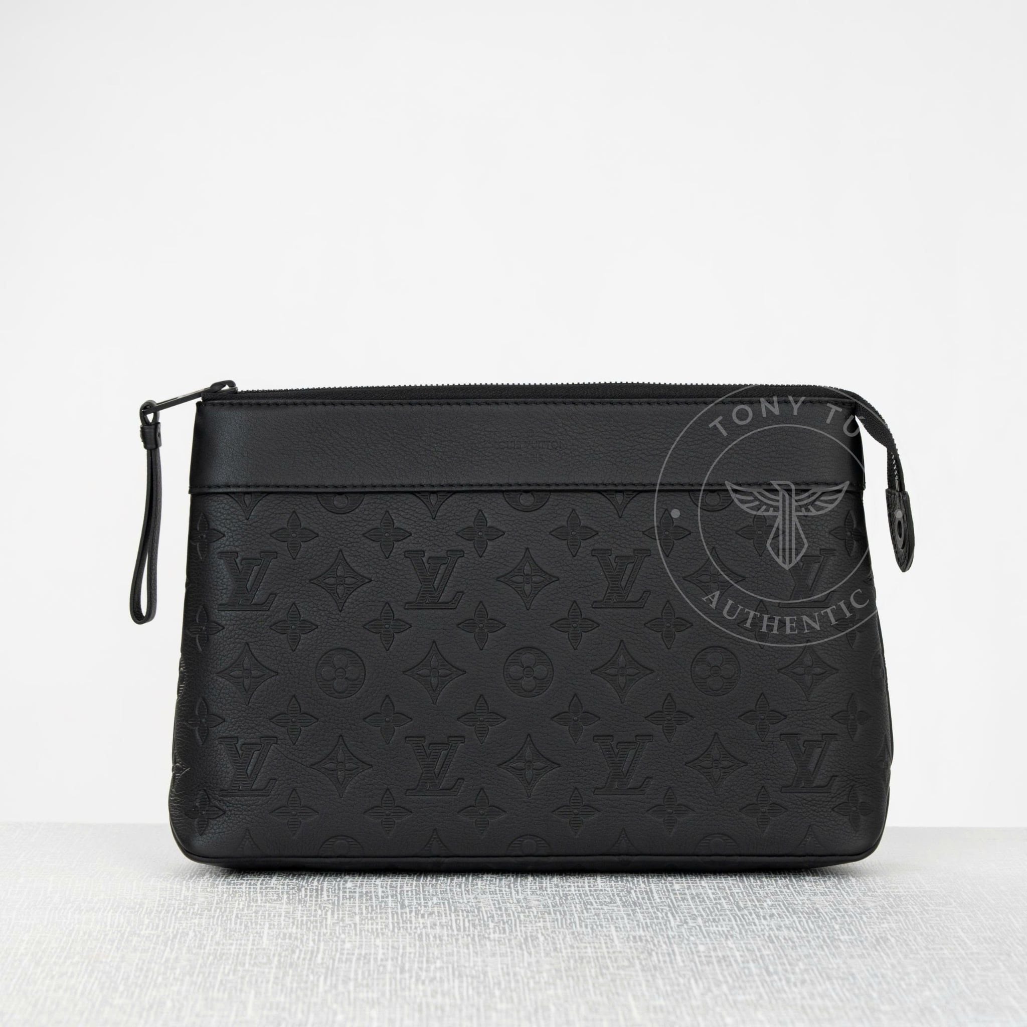 Clutch Louis Vuitton Souple Voyage Monogram Shadow