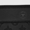 Clutch Louis Vuitton Souple Voyage Monogram Shadow