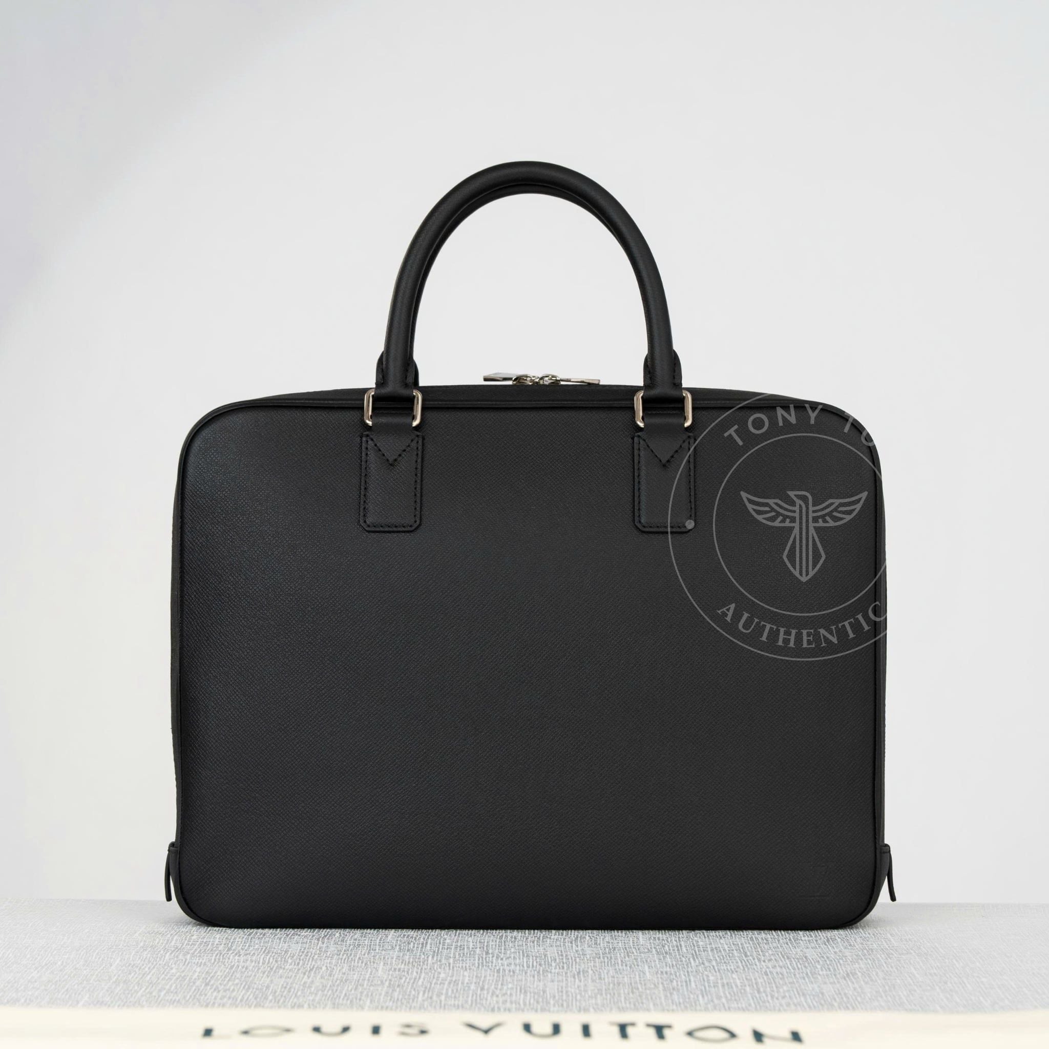 Cặp tài liệu Louis Vuitton Neo Alexander Ardoise Noir Taiga size 38
