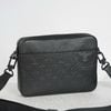 Túi đeo Louis Vuitton Duo Messenger Shadow Monogram size 26