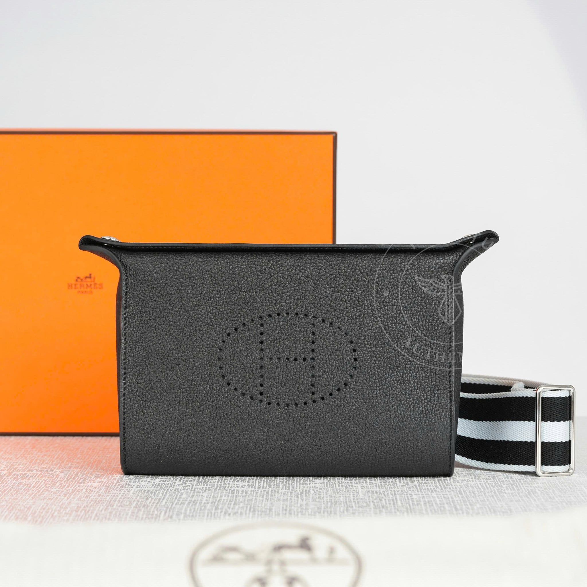 Túi đeo Hermès Videpoches Noir Veau Togo size 27