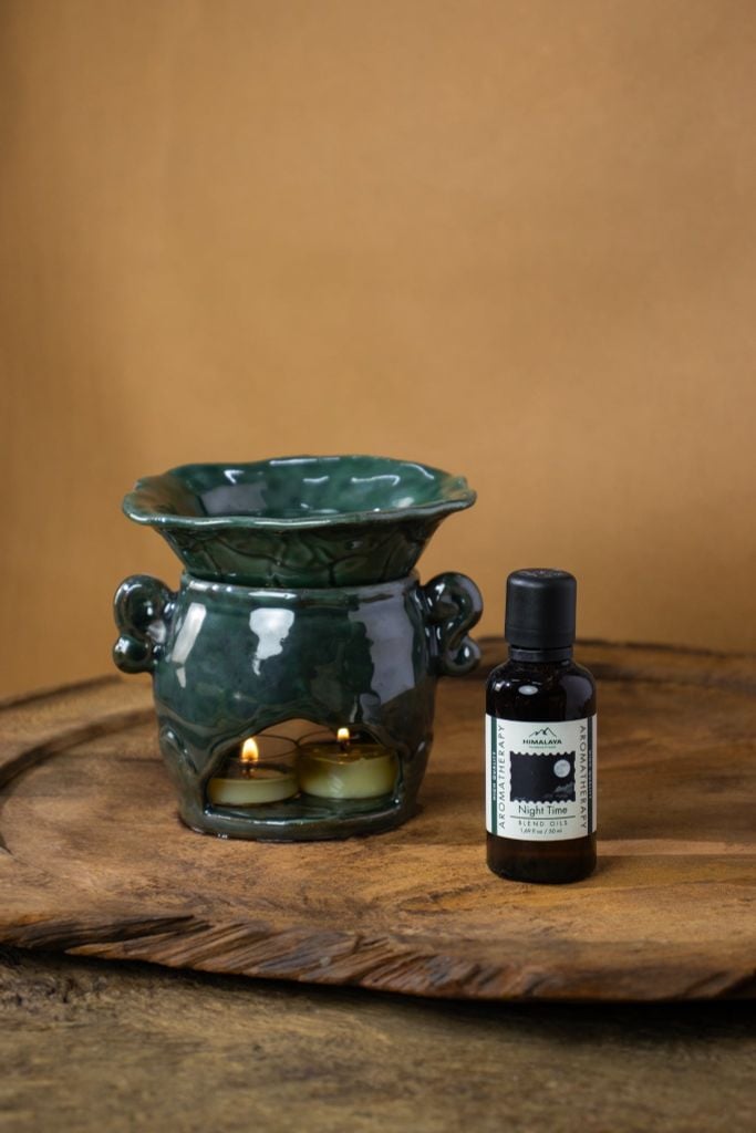 Đèn xông tinh dầu gốm Lá sen