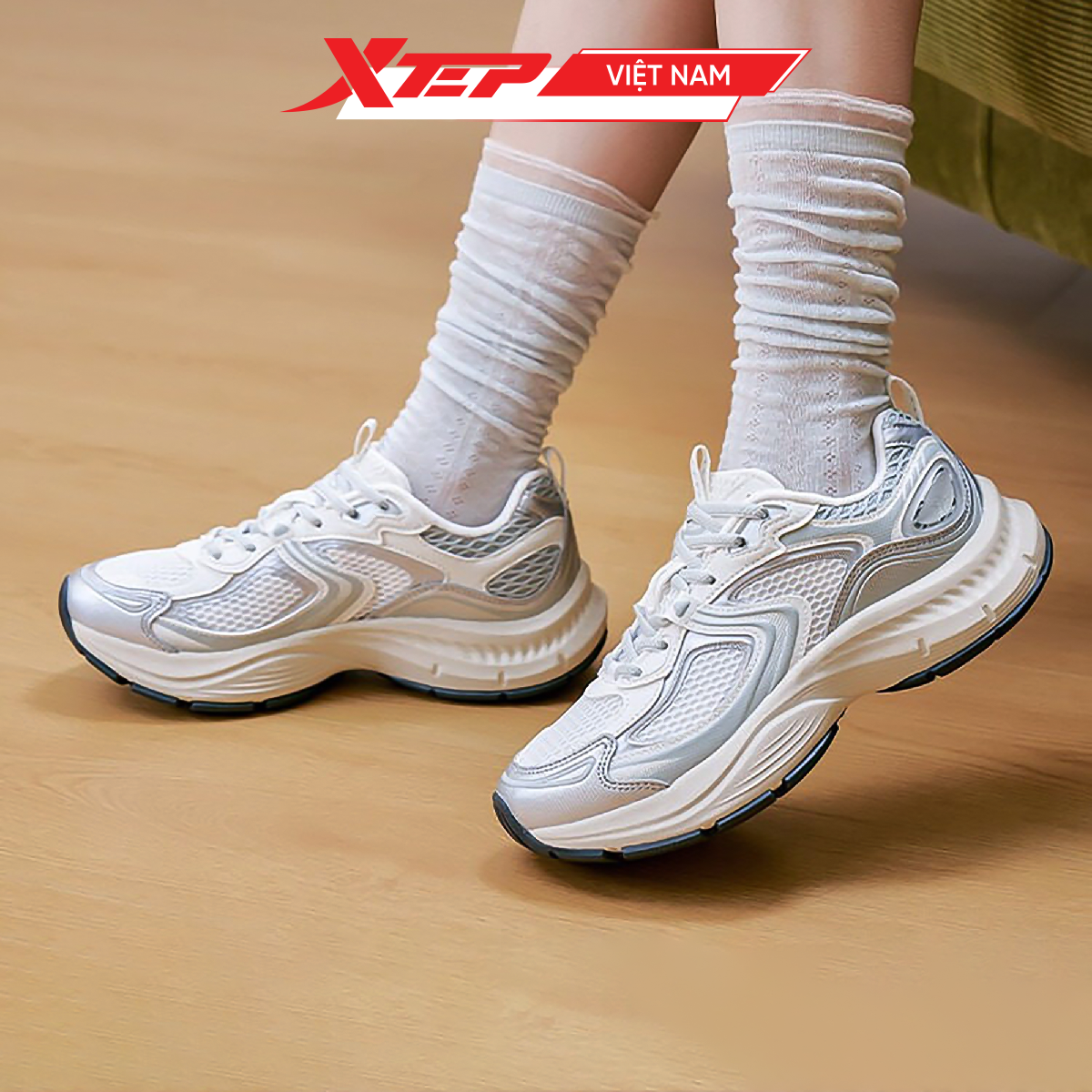  Giày Thể Thao Nữ Xtep 974218320025 