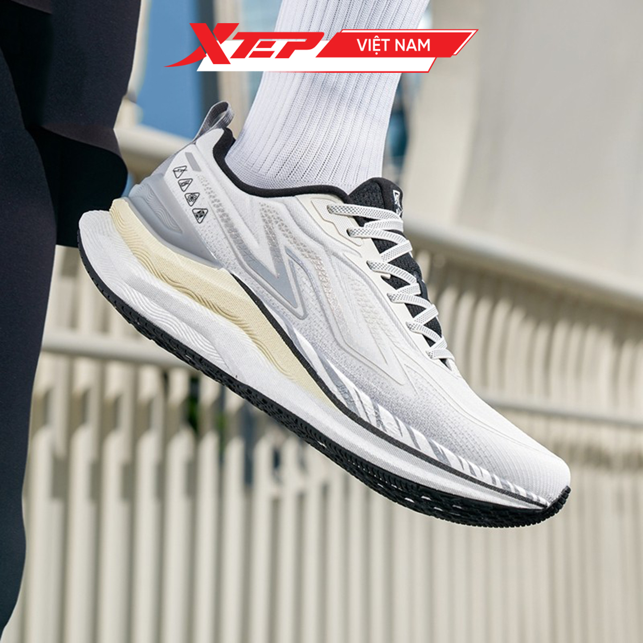  Giày Chạy Bộ Nam Xtep 975419110059 